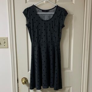 🌷3 for $25🌷Candy Couture, US S, Grey & Black Polka Dot Fit & Flare Dress